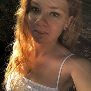 Meet your Posher, Yesenia